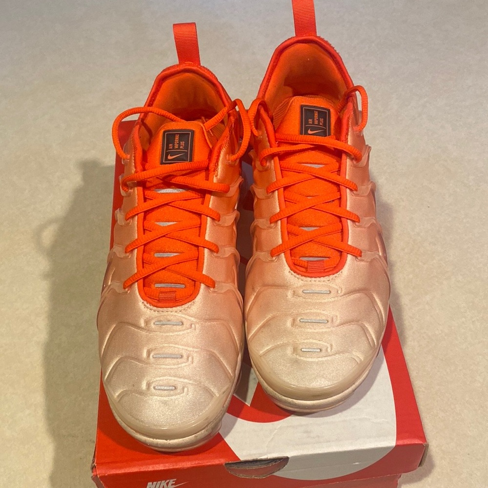 Nike Women's Orange and Pink Gradient Air VaporMax Plus Sneakers - Picture 3 of 8